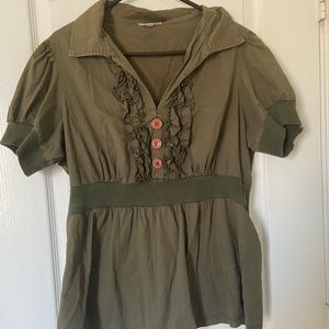 🌸2/$20🌸 Cute top!